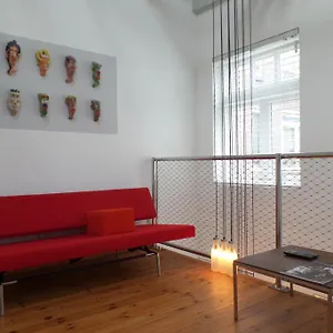  Apartment Maff